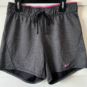 Women’s Nike dry fit shorts (sz XS)